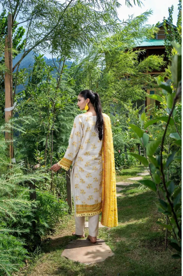 Zesh Airjet Printed Khaddar 3PC | Zesh Airjet | SGO-ZA01 - Image 3