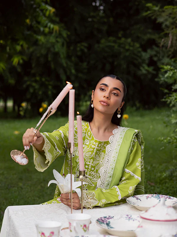 Gardenia Mahnur khaddar