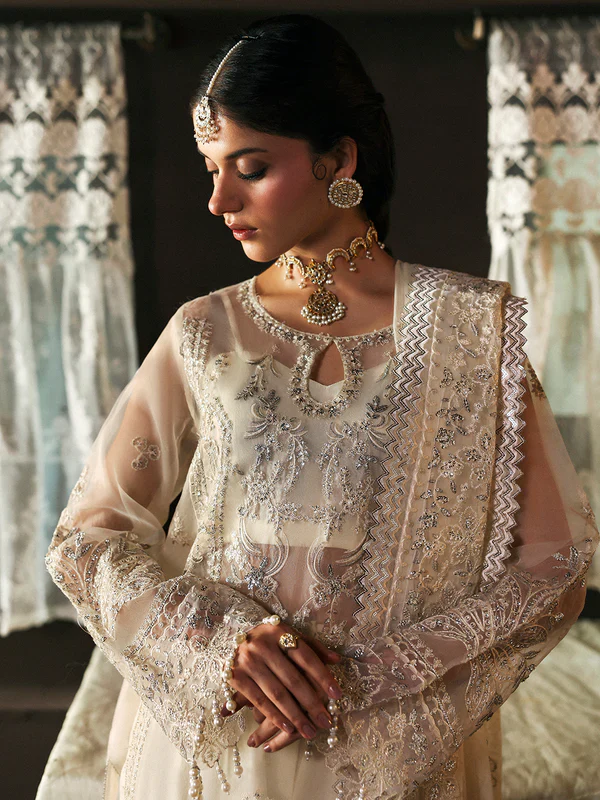 Pakeezah Luxury Mahnur